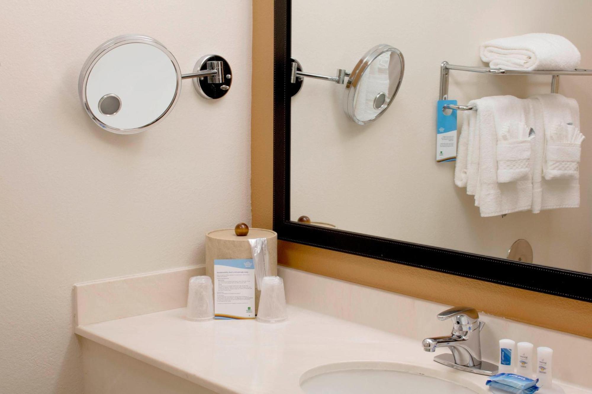 Fairfield Inn & Suites Oakland Hayward Esterno foto