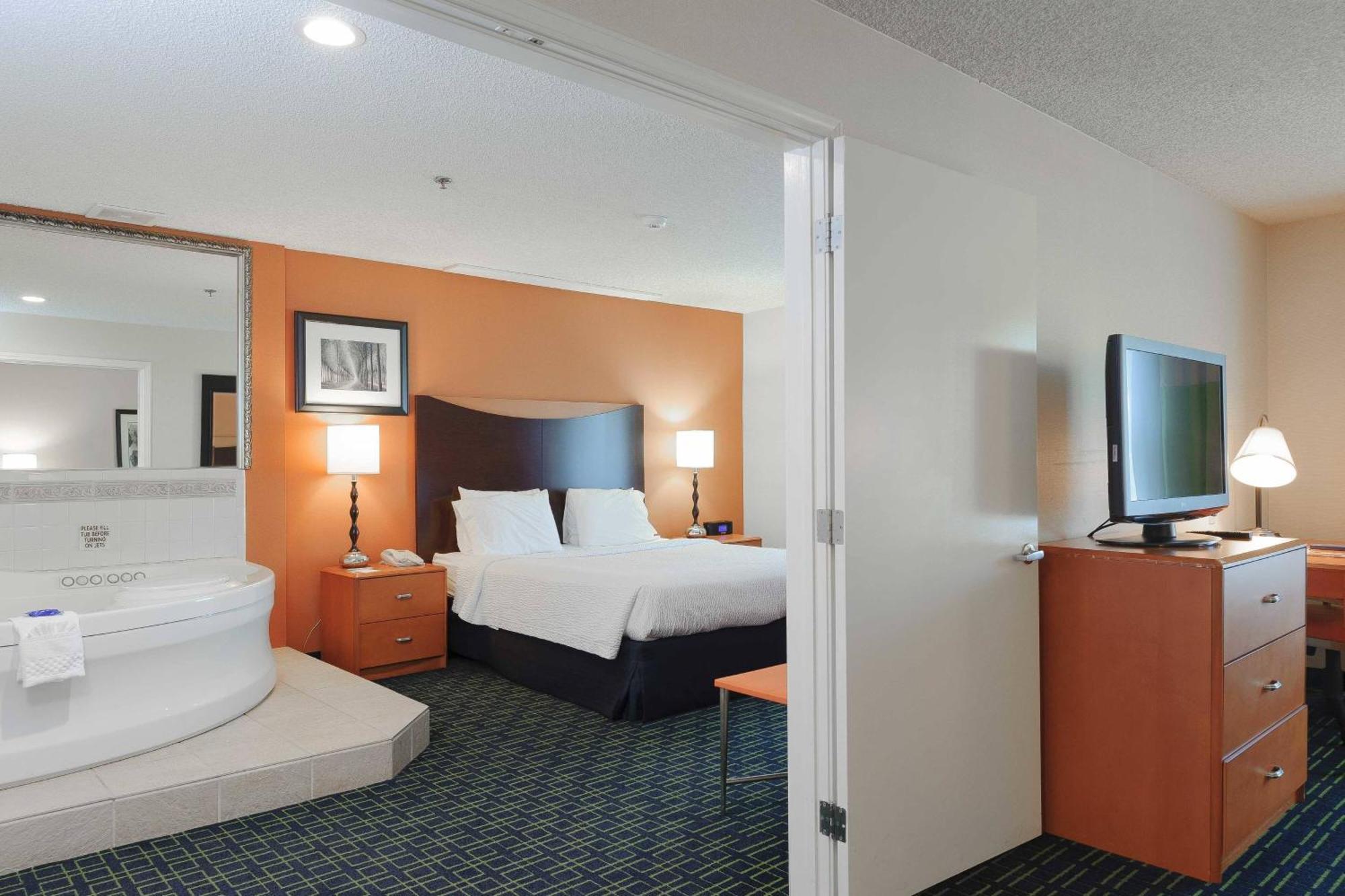 Fairfield Inn & Suites Oakland Hayward Esterno foto